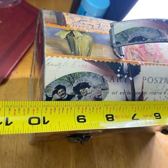 Decorative Postage Vintage-Style Collage Domed Storage Box Handle & Latch - Picture 5 of 10